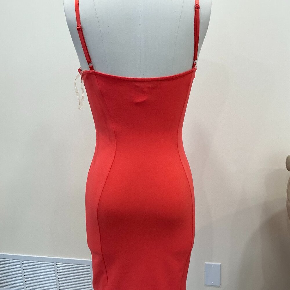 Dress - Picture 5 of 6